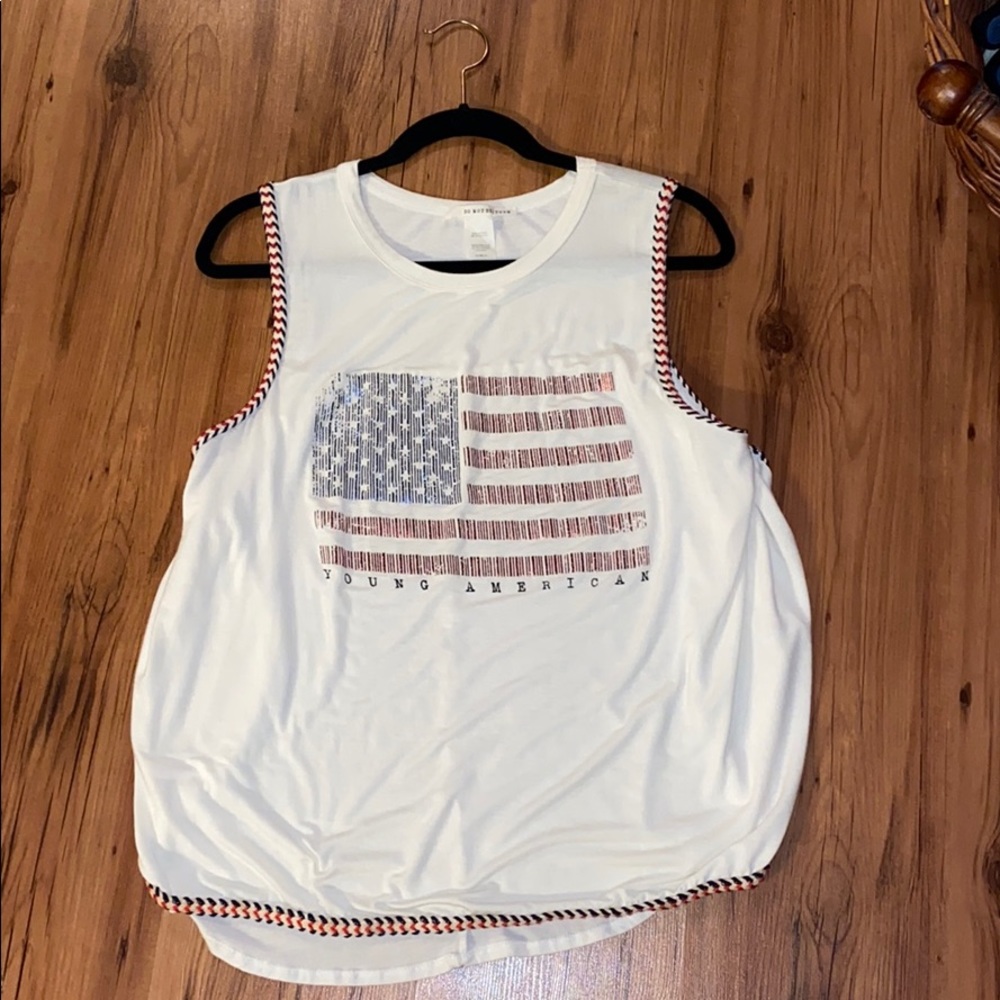 Baseball style American flag tank